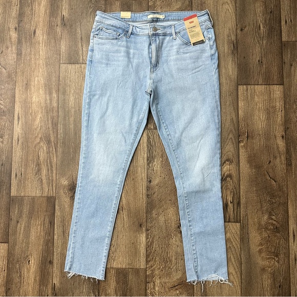 Levi’s 711 Skinny Mid Rise Raw Hem Blue Jeans Women’s Size 32x30